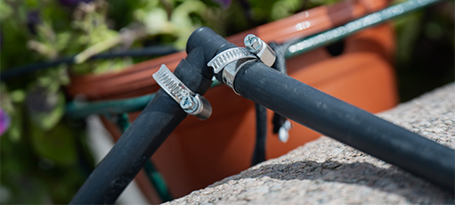 Perforé vs. non perforé : quel type de collier protège le mieux vos tuyaux en silicone ?